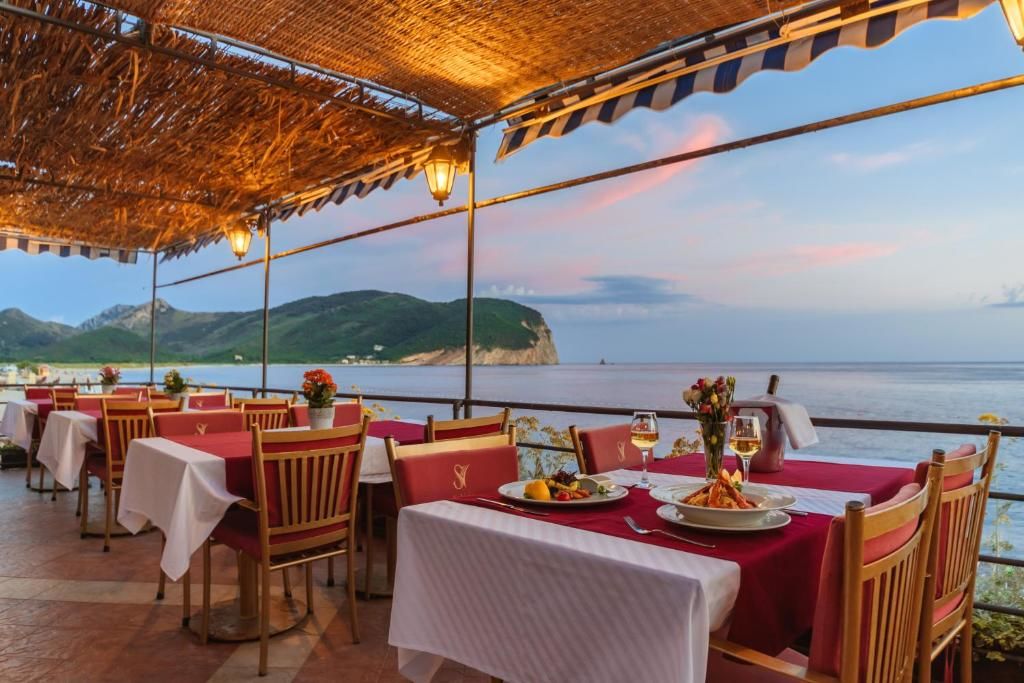 Отель Hotel Savojo Петровац