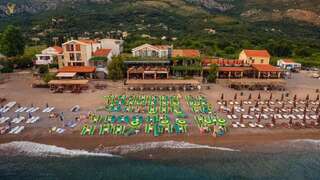 Отель Hotel Savojo Петровац Трехместный номер с балконом и видом на море-19