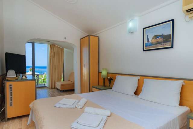 Отель Hotel Savojo Петровац-26